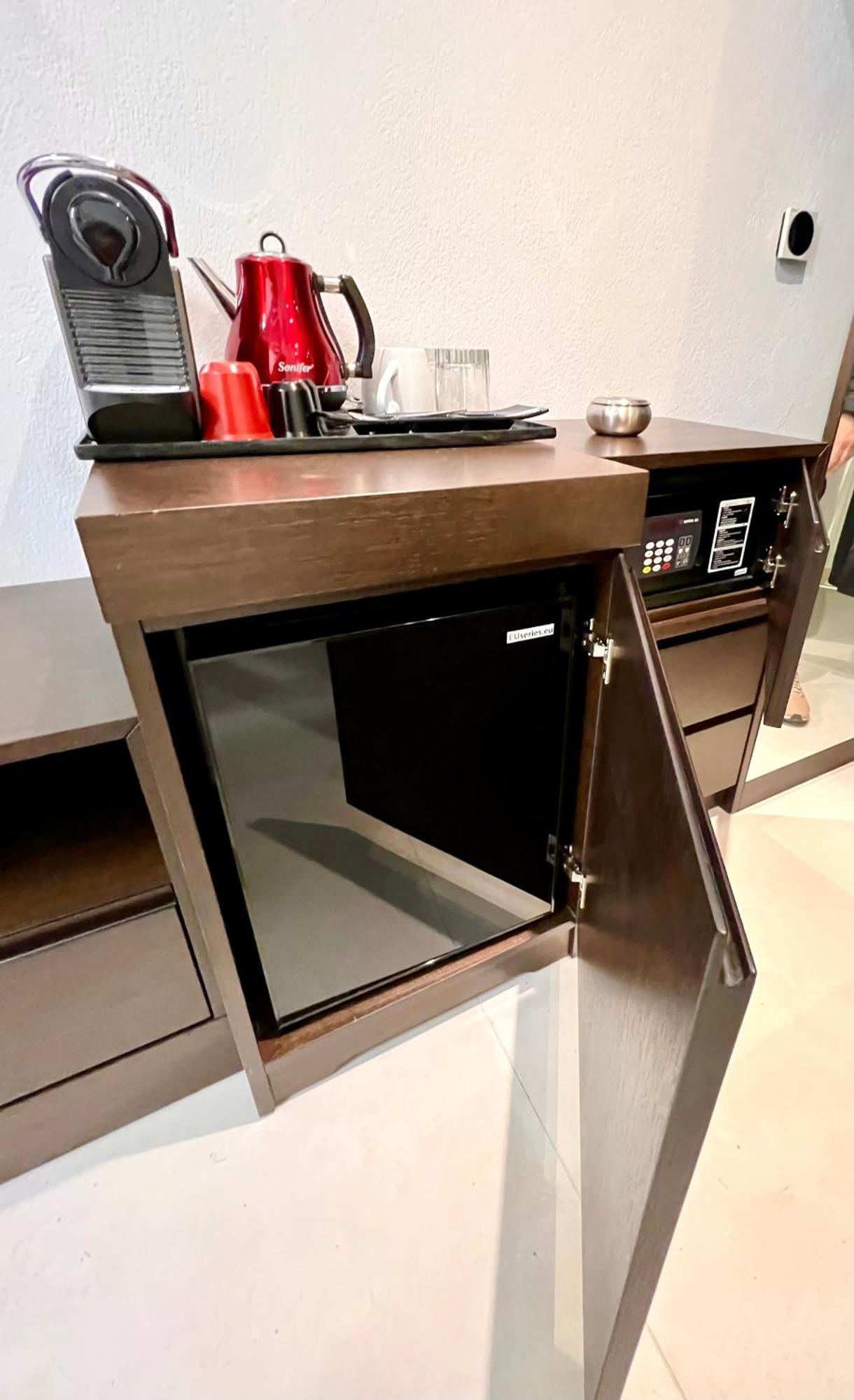 Alexandrion Appartements Down Town Sarti Ngoại thất bức ảnh